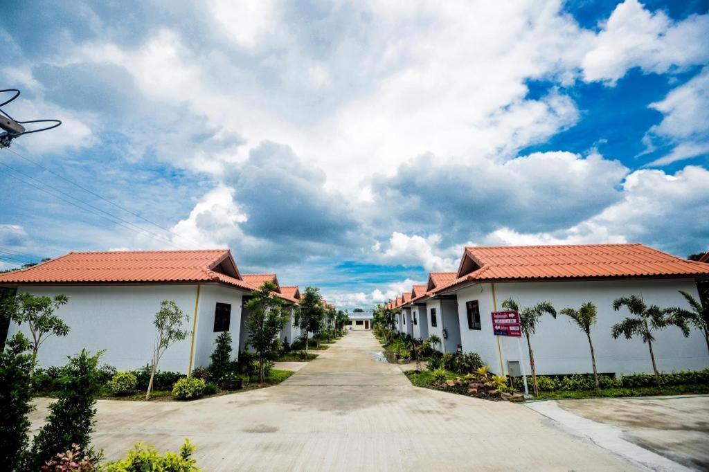 Nangrong Garden Home Exterior photo